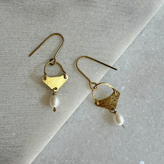 Freshwater Pearl Earrings, Minimalist Brass Chandelier, Handmade Bridesmaid Pearl Jewelry